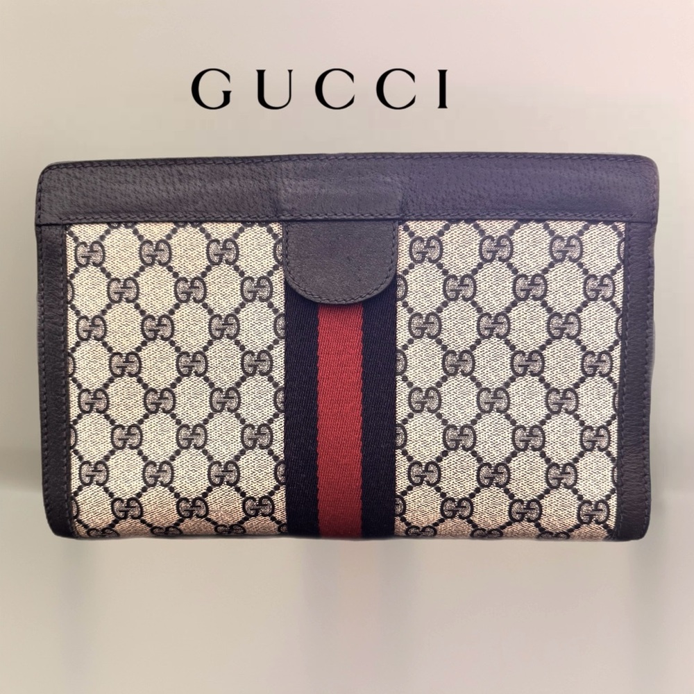 Authentic GUCCI GG Monogram Supreme Vintage Clutch – Navy Blue